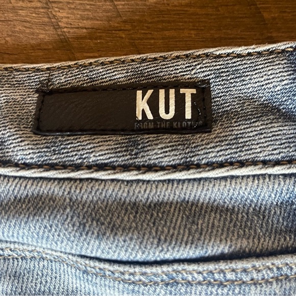 NWOT Kut from the Kloth Distressed Reese Ankle Straight Let Raw Hem Jeans Sz 4 - Picture 3 of 15